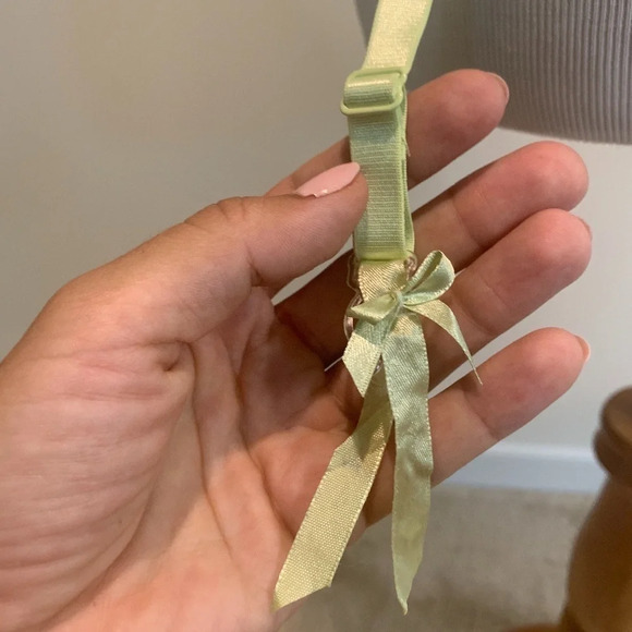 WOMEN’S lingerie Garters light green lime color Sz L/XL - Picture 2 of 9